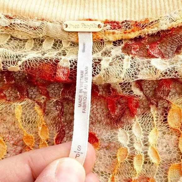 NWOT free people• Solana sheer ruched lace top size small - Picture 4 of 8